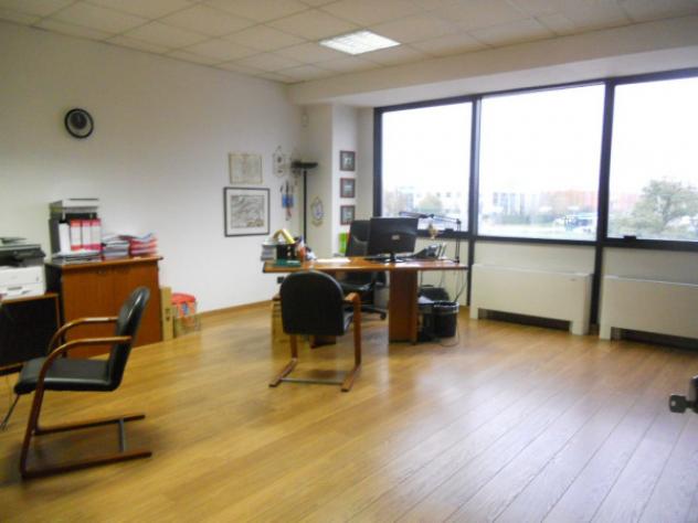 Immobile di 900 m² con più di 5 locali in affitto a Arese - Foto 11