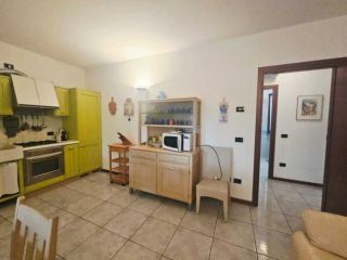 Trilocale in affitto a Padenghe sul Garda