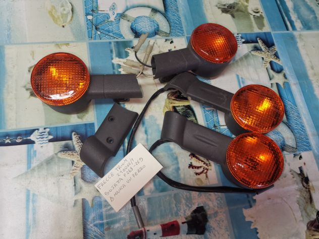 Frecce indicatori direzione moto Frecce Triom 2100661 Bosatta P 268 269