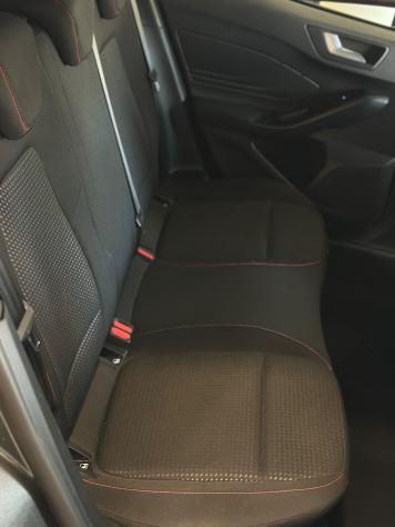 Ford Focus 1.5 EcoBlue 115 CV automatico 5p. ST-Line - Foto 7