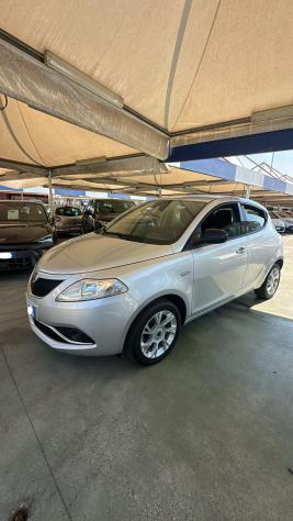 LANCIA YPSILON 1,2