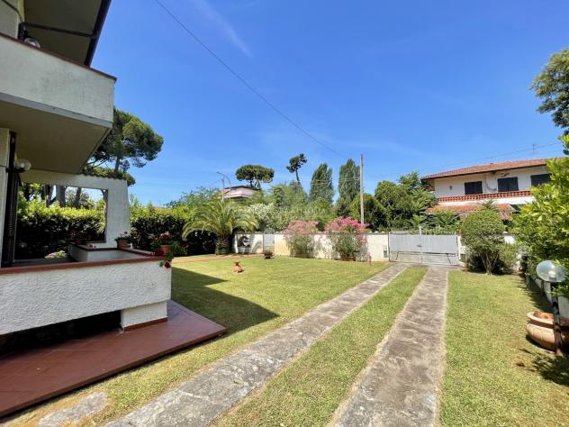 VILLA di 9 vani e di 150 mq (PIETRASANTA - Marina) rif. 1086/A - Foto 5