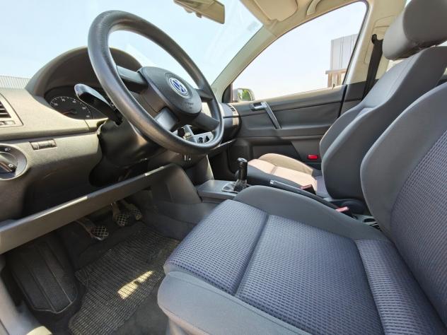 Volkswagen Polo 1.4 16V 5p. Trendline - Foto 8