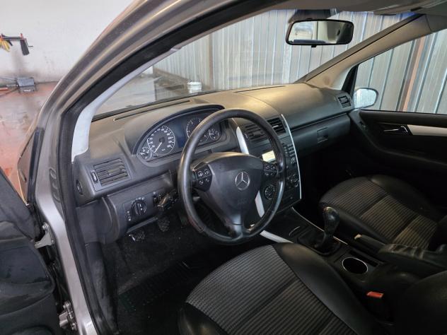 Mercedes-benz A 200 CDI 5 PORTE Elegance - Foto 9