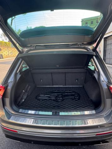Volkswagen Tiguan 2.0 BiTDI SCR DSG 4MOTION Advanced R-Line BMT - Foto 9