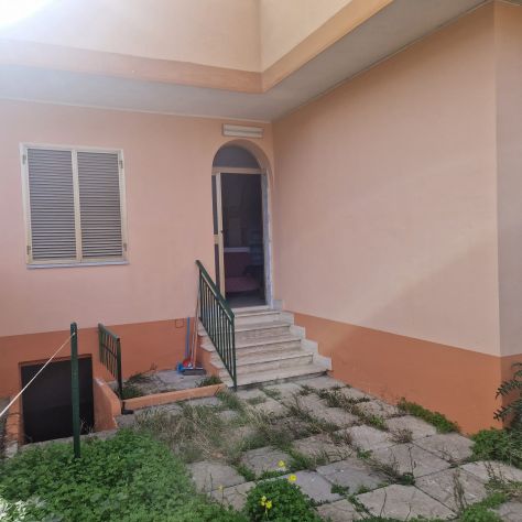 Appartamento indipendente a piano terra con cortile o posto auto - Foto 9