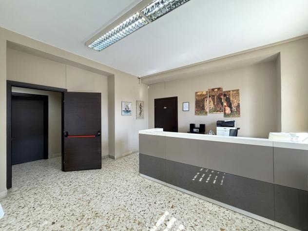 Oltre 3 vetrine in vendita a Catanzaro - Foto 10