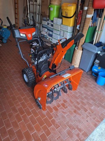SPAZZANEVE LANCIANEVE HUSQVARNA ST227 COME NUOVO - Foto 3