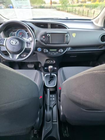 Toyota Yaris 1.5 Hybrid 5 porte Active AUTOMATICA - Foto 9