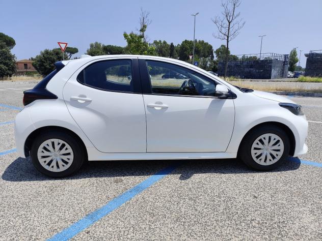 Toyota Yaris 1.0 5 porte Active - Foto 6