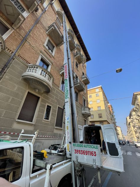 Noleggio autoscale Grugliasco
