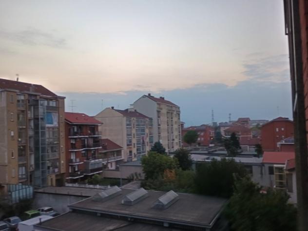 La posizione strategica dell’immobile permette ottimi collegamenti con il centro città grazie ai mezzi pubblici nelle vicinanze; - Foto 9