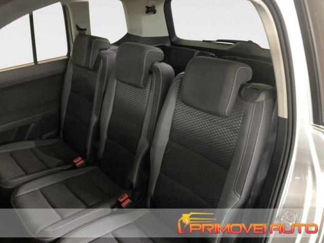 VOLKSWAGEN Touran 2.0 TDI 150 CV SCR DSG Active rif. 20521243 - Foto 4