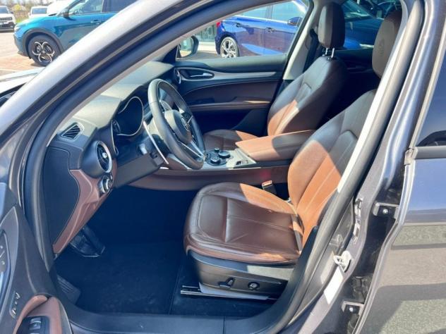Alfa Romeo Stelvio 2.2 Turbodiesel 210 CV AT8 Q4 Executive - Foto 5