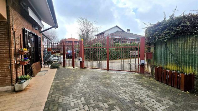 Villa in Vendita in zona BARAZZETTO/VANDORNO con giardino - Foto 10