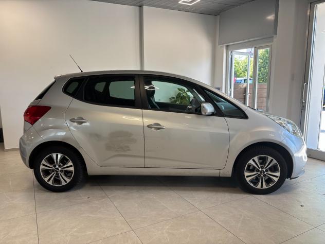 Kia Venga 1.4 CVVT Cool - Foto 7