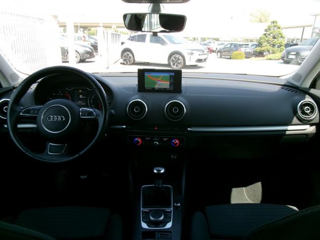 Audi A3 1.6 TDI Sportback S-LINE - Foto 10