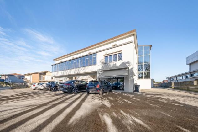 Capannone artigianale in vendita a Bientina 1850 mq Rif: 1236976