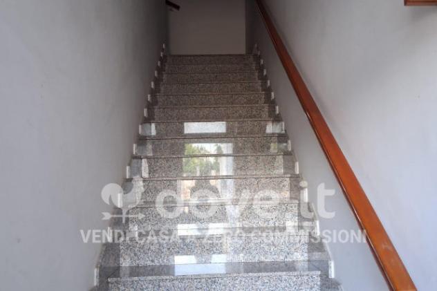 Casa indipendente di 180 m² con più di 5 locali in vendita a Francavilla Fontana - Foto 2