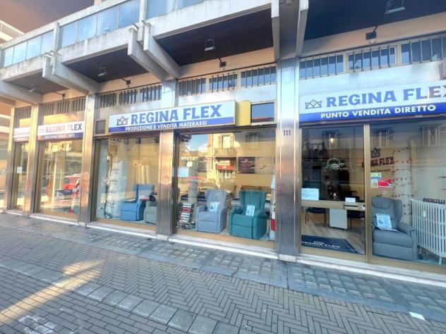 3 Vetrine in vendita a Vercelli