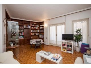 Appartamento di 100 m² con 4 locali in affitto a Torino