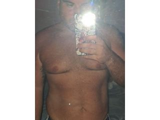 Amore e incontri San Benigno Canavese - Ragazzo 32 cerca donna matura Tel:3312452759