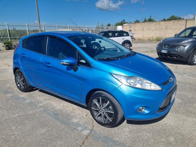 Ford Fiesta 1.4 TDCi 68CV 5 porte Titanium - Foto 2