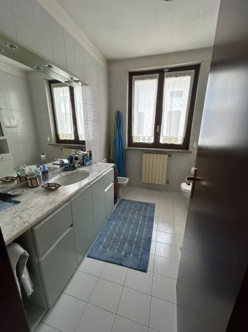 Appartamento 4 locali doppi servizi a Gerenzano (VA) - Foto 5