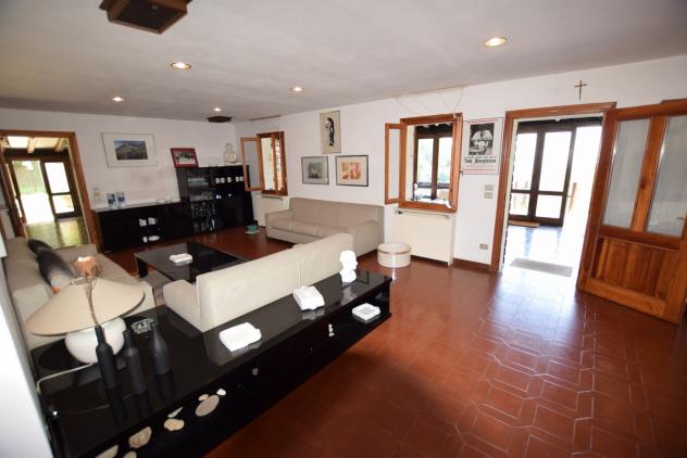VILLA di 14 vani e di 880 mq (MASER) rif. DG034AB - Foto 5