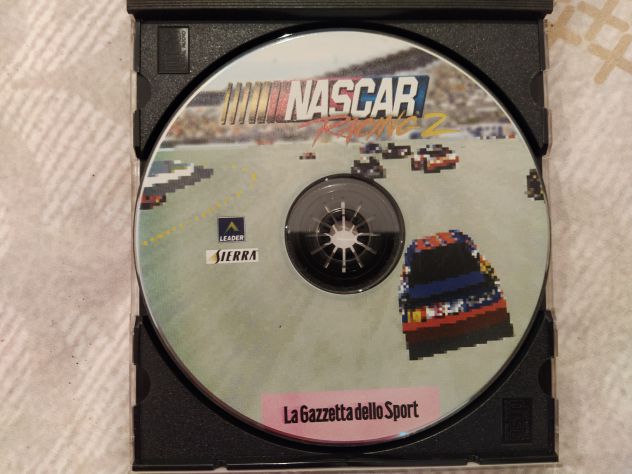 R64-  CD - NASCAR - RACING 2 - Foto 2
