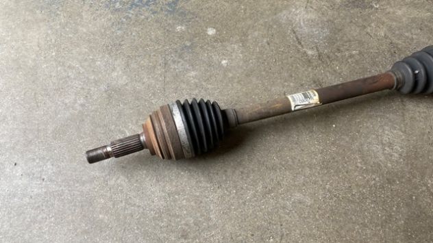 Semiasse anteriore DX Renault Clio 3 1.2 benzina del 2010 (391009067R) - Foto 2