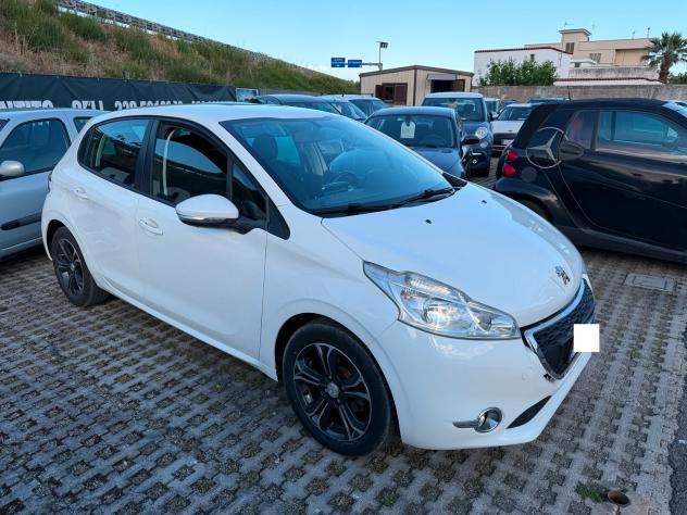 Peugeot 208 1.2benz 82cv 5 porte Allure-10/2014 - Foto 3