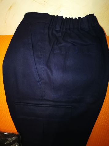 Pantaloni da lavoro cotone robusto taglia 46 con tasche laterali - Foto 2