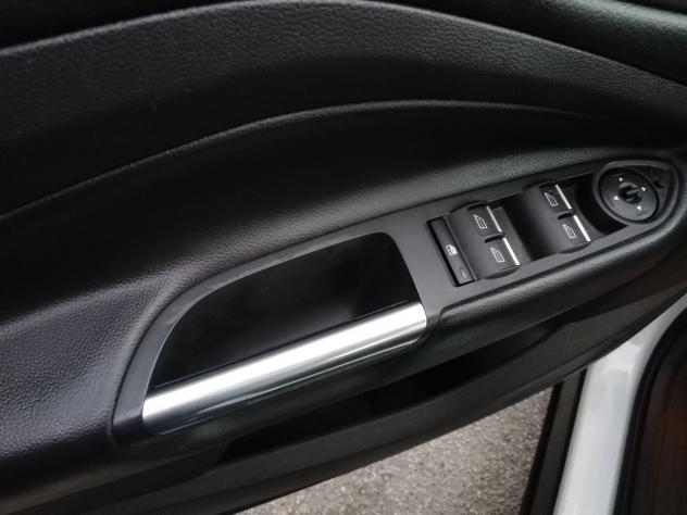 Ford Kuga 2.0 TDCI 120 CV S&S 2WD Titanium - Foto 8