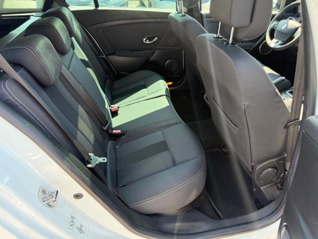 Renault Megane Sw 1.5 dCi 110CV Tetto Apribile Navigatore - Foto 9