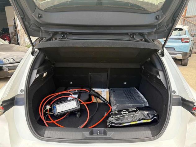 Opel Astra 1.6 Plug-in Hybrid 225 CV AT7 GSe - Foto 8