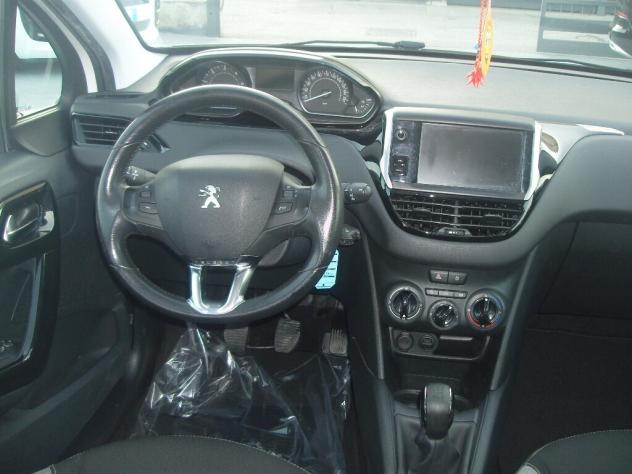 Peugeot 208 BlueHDi 75 5 porte Allure - 2015 - Foto 7