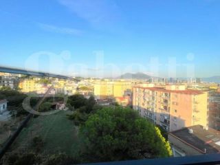 Appartamento - Napoli . Rif.: GUADAGNO1200ARG