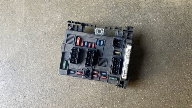 Centralina fusibili Peugeot 206 1.4 benzina del 2004 (9643498880)