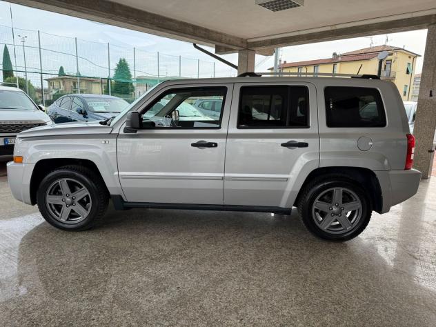 Jeep Patriot 2.0 TD 140cv 4X4 Limited - Foto 3
