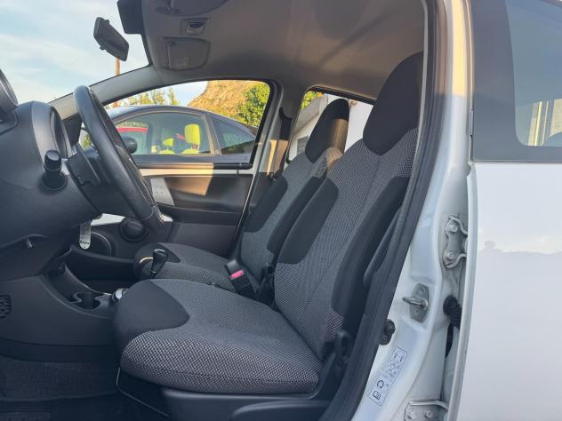 Toyota Aygo 1.0 12V VVT-i 5 porte Lounge Connect AUTOMATICA - Foto 7