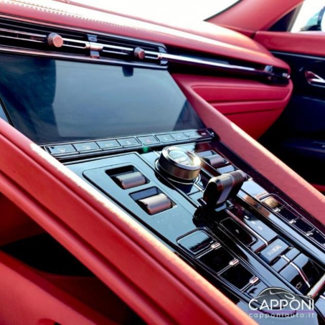 ASTON MARTIN DB12 V8 Volante rif. 23794778 - Foto 8