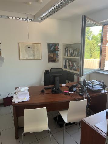 UFFICIO EVENTUALMENTE ARREDATO - Foto 10