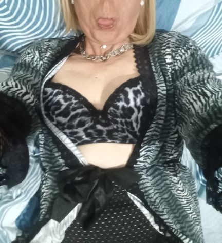 BUON FERRAGOSTO PORCELLINI 💦💦💦🫦 Chiara travestita puledra indomabile ospito a Fiumicino x 🎁🌹🎁&amp; - Foto 3 Tel:3717446886