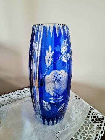 Vaso stile Liberty in cristallo blu cobalto di Boemia , dimensioni cm, 25 x cm