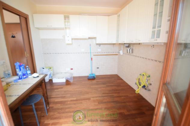 APPARTAMENTO di 3 vani e di 97 mq (ORNAGO - ornago) rif. 3 LOCALI +TERRAZZO E BOX - Foto 2