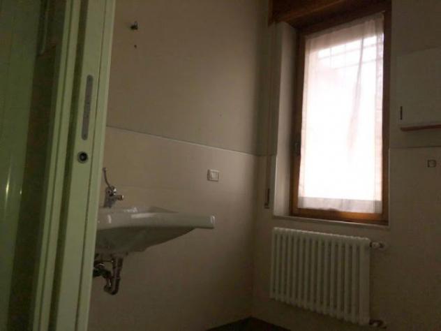 Immobile di 265 m² con più di 5 locali in affitto a Piacenza - Foto 6