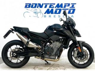 KTM 890 Duke null