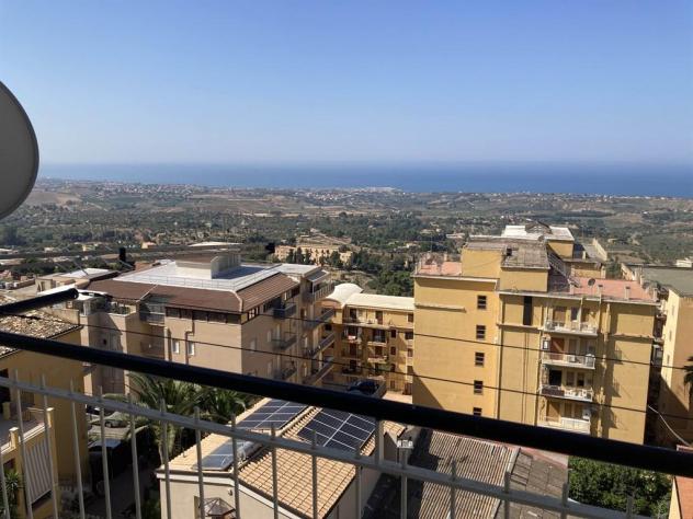 Zona di prestigio appartamento signorile,panoramico,ben arrdato. - Foto 9