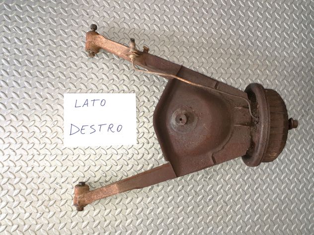 TRAPEZIO TRIANGOLO BRACCIO SOSPENSIONE POSTERIORE PIAGGIO APE MP 500-501-600-601